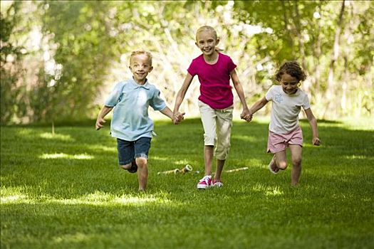 三个孩子,跑,公园