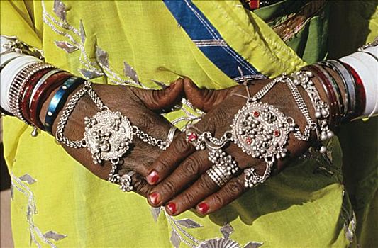 印度,拉贾斯坦邦,靠近,特写,村民,手,银,饰品,黄色,衣服