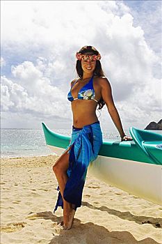 夏威夷,美女,女孩,穿,蓝色,沙滩裙,正面,舷外支架,独木舟,海滩