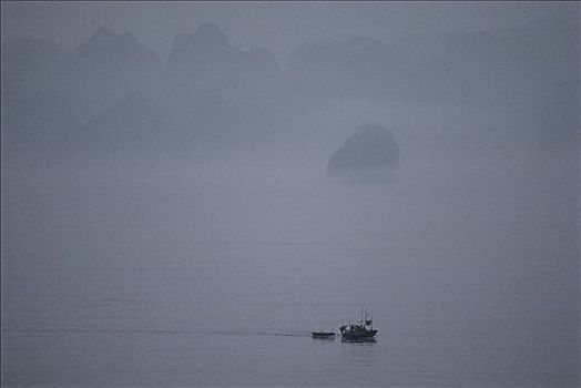 越南,下龙湾,孤单,船,薄雾