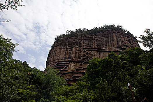 麦积山,石窟,天水,建筑,雕塑,佛像,造型,艺术,瑰宝,民族,文化,历史,宗教,佛教