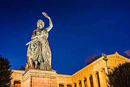 德国,巴伐利亚,上巴伐利亚,慕尼黑,特蕾莎广场,著名,铜像