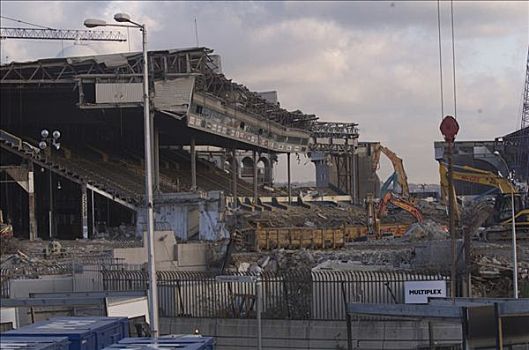 温布利体育场拆迁,毁坏,工作