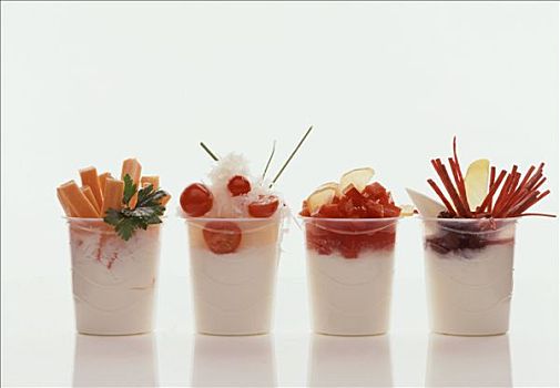 四个,不同,酸奶罐,蔬菜
