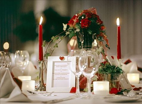 节日餐桌,红色,蜡烛