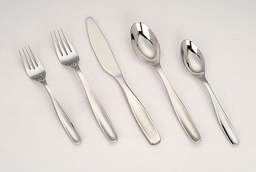 无锈钢餐具