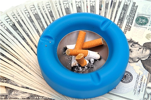 香烟,烟灰缸,钱