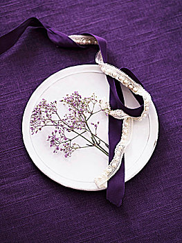 白色,盘子,紫色,桌布,装饰,紫花,绸缎,蕾丝,带