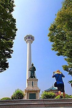 韩国,釜山,釜山塔,雕塑