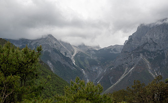 玉龙雪山