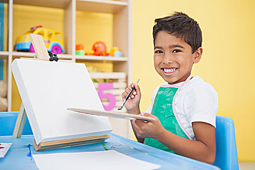 可爱,小男孩,绘画,桌子,教室