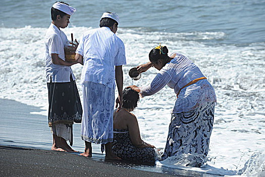 印度尼西亚,巴厘岛,典礼,牧师,女人,海滩