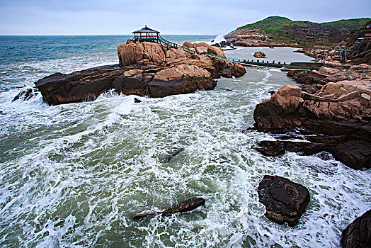 那片海,吊桥,亭子,礁石,海浪