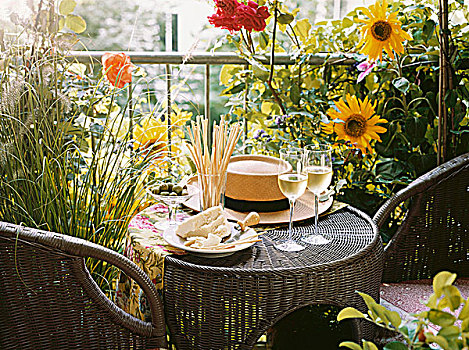 小,藤条,桌子,花,平台,葡萄酒