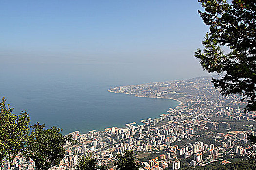 黎巴嫩贝鲁特圣母山俯瞰城市