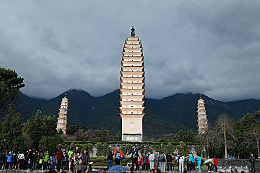 云南大理三塔崇圣寺