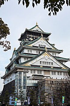 日本大阪,在大阪城的春天樱花盛开期间,se