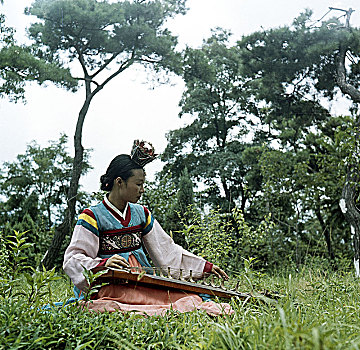 韩国人,女士,传统服饰,演奏乐器