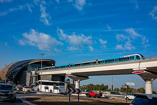 阿联酋迪拜谢赫,扎耶德路城市地铁轨道交通立交桥