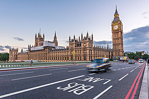 伦敦,出租车,威斯敏斯特桥,威斯敏斯特宫,议会大厦,大本钟,威斯敏斯特,英格兰,英国