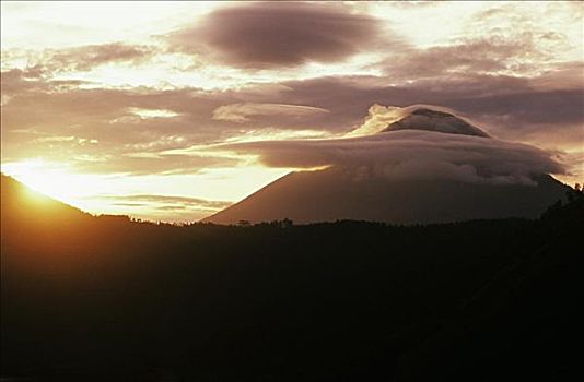 印度尼西亚,巴厘岛,山峰,日落