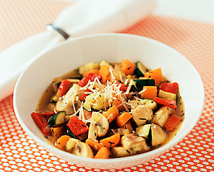 彩色,蔬菜汤,蘑菇,胡萝卜,西葫芦