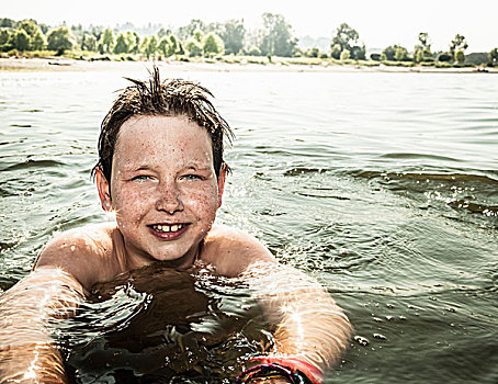 微笑,男孩,游泳,湖
