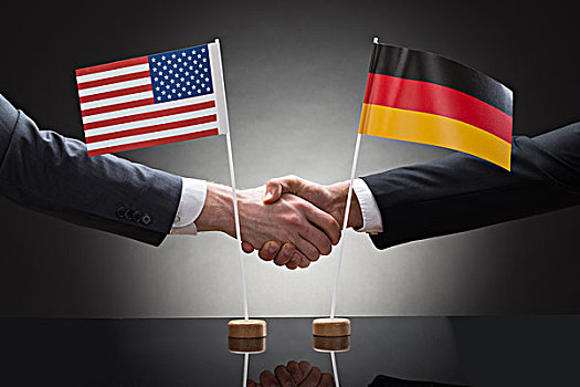 商务人士,握手,美国,德国,旗帜