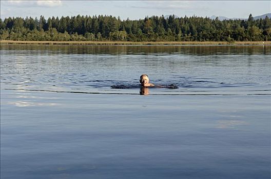 男人,游泳,湖,上巴伐利亚,德国
