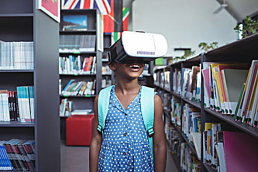 女孩,穿,虚拟现实,图书馆,微笑