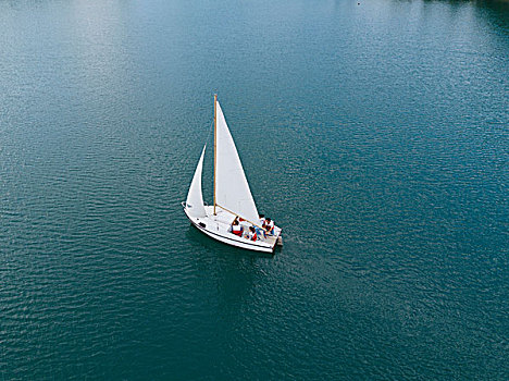 人群,帆船,湖