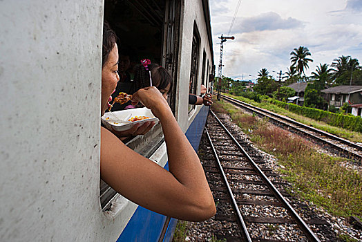 女人,吃,窗户,列车,曼谷,马来西亚人,边界,泰国
