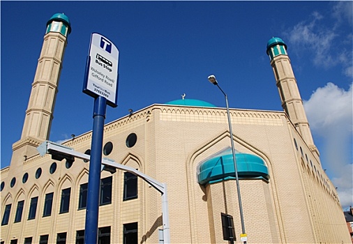 清真寺,公交车站