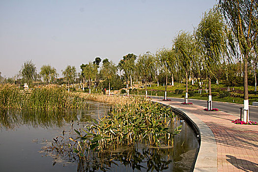 彩虹湖公园