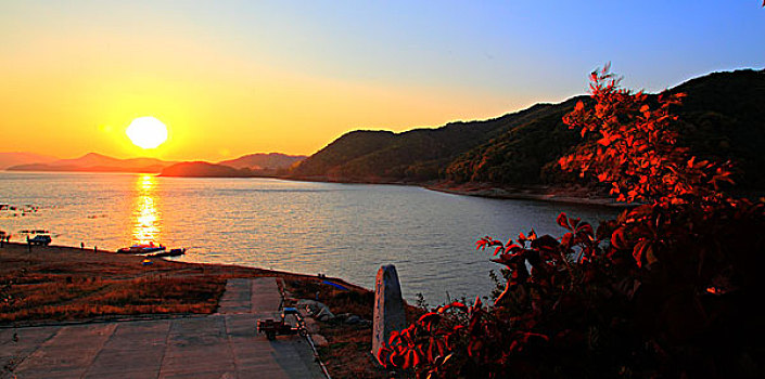 吉林松花湖落日