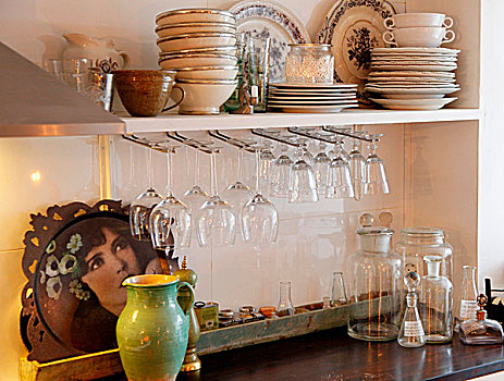 葡萄酒杯,架子,仰视,盘子,碗,高处,厨房操作台