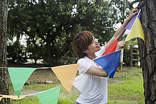 女人,京都,公园,拿着,向上,彩色,排,旗帜