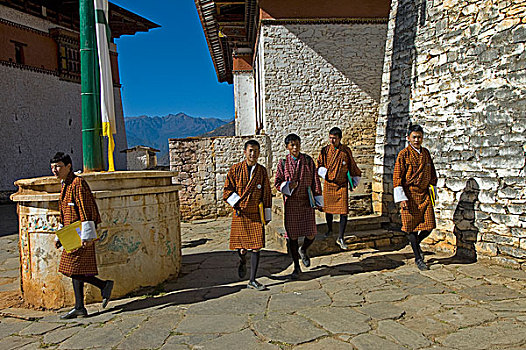 不丹,男青年,传统服装,宗派寺院,远眺,十一月,2007年,室内,帕罗宗,穿,国家,制服