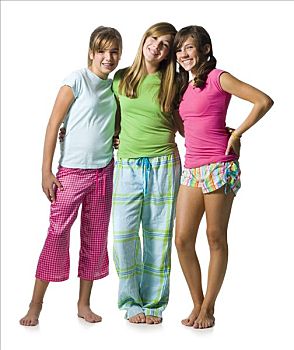 三个女孩,睡衣