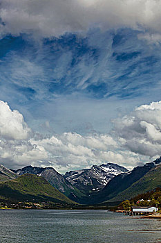 山,海岸线,河,挪威