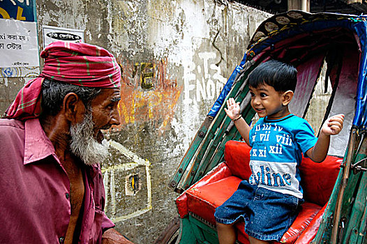 玩耍,孩子,人力车,达卡,孟加拉,五月,2007年