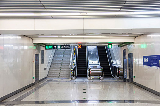 北京地铁,自动扶梯