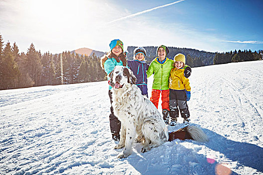 孩子,宠物,狗,享受,玩,雪中