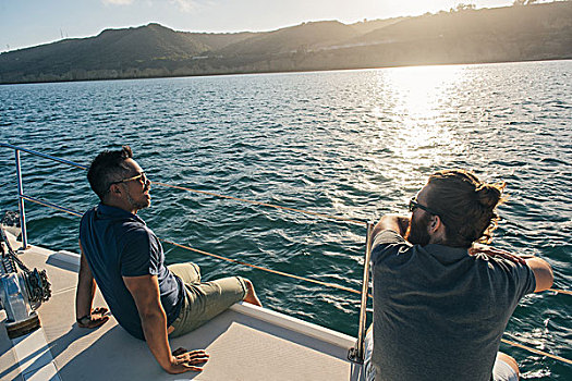 朋友,享受,风景,帆船,圣地亚哥湾,加利福尼亚,美国