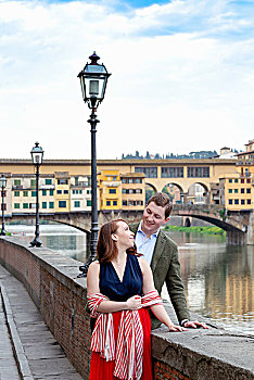 年轻,情侣,维奇奥桥,古桥,佛罗伦萨,托斯卡纳,意大利