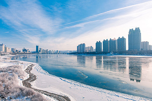 吉林松花江畔雪景