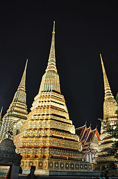 泰国曼谷卧佛寺佛塔