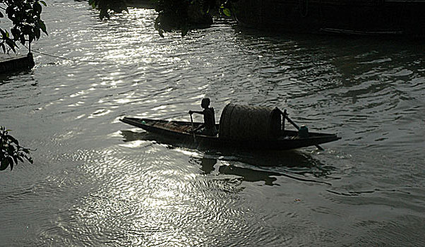 渔民,河边石梯,加尔各答,印度,六月,2007年