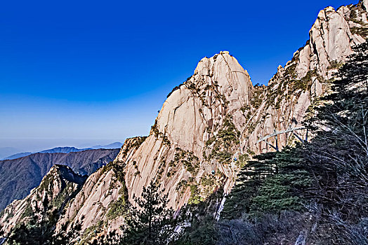 安徽省黄山市黄山风景区莲蕊峰自然景观