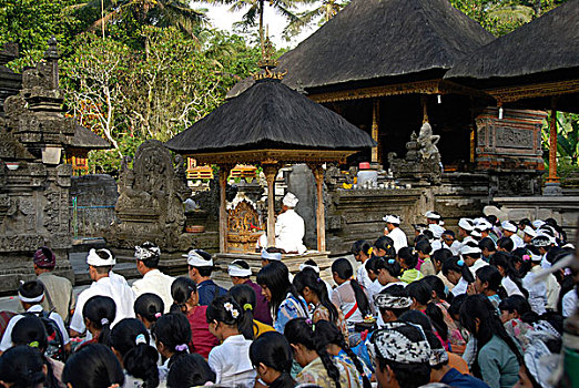 巴厘岛,印度教,信徒,会面,祈祷,典礼,牧师,神祠,神圣,庙宇,靠近,乌布,印度尼西亚,东南亚,亚洲